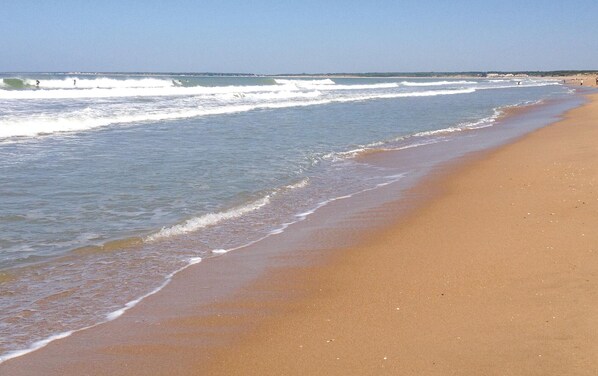 Plage à proximité, pêche sur place