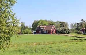 Exterior - Awesome home in Bolmsö with sauna (Bolmsö)
