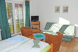 1 dormitorio, cuna de viaje, wifi y ropa de cama
