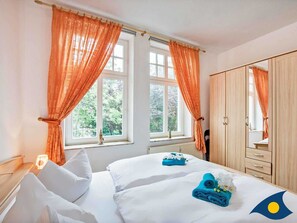 2 Schlafzimmer, Reisekinderbett, WLAN, Bettwäsche