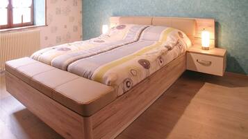 5 chambres, lit parapluie, Wi-Fi gratuit, draps fournis