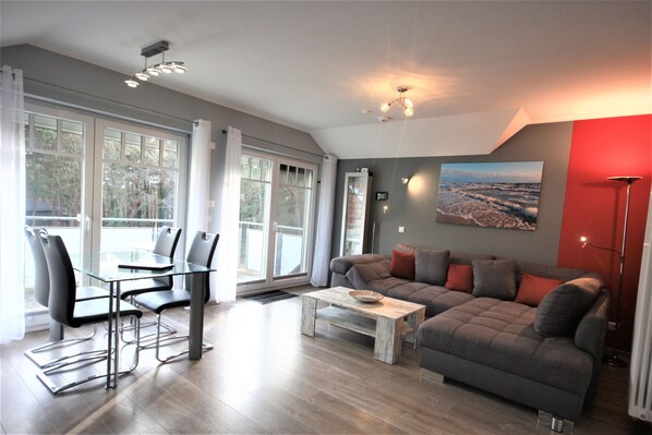 Unclassified image, 1 of 25, button