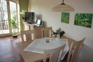 Unclassified image, 3 of 10, button - (292) 2-room apartment beach road - Apartment block LAGUNA (Kühlungsborn)