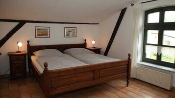 3 Schlafzimmer, Reisekinderbett, WLAN, Bettwäsche