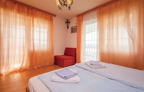 1 bedroom, free WiFi, bed sheets