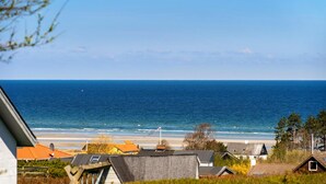 Beach nearby, fishing - 3 bedroom nice home in Glesborg (Glesborg)