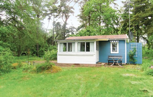 Cozy home in Söderåkra with kitchenette