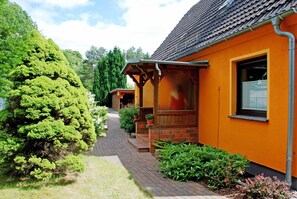 المنطقة المحيطة بالمنشأة