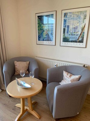 صورة غير مصنفة، 4 من 9، زرّ