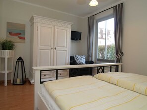 2 chambres, coffres-forts dans les chambres, Wi-Fi, draps fournis