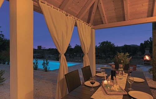 Gorgeous home in Radonic