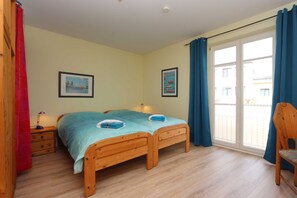 2 Schlafzimmer, Zimmersafe, Schreibtisch, Reisekinderbett