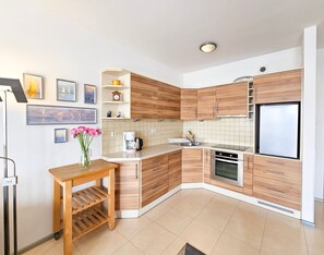 Kühlschrank, Ofen, Geschirrspüler