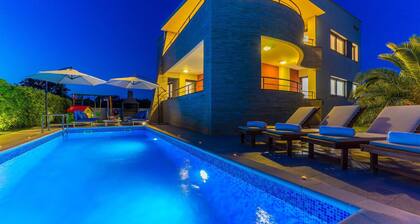 Stunning home in Zaton