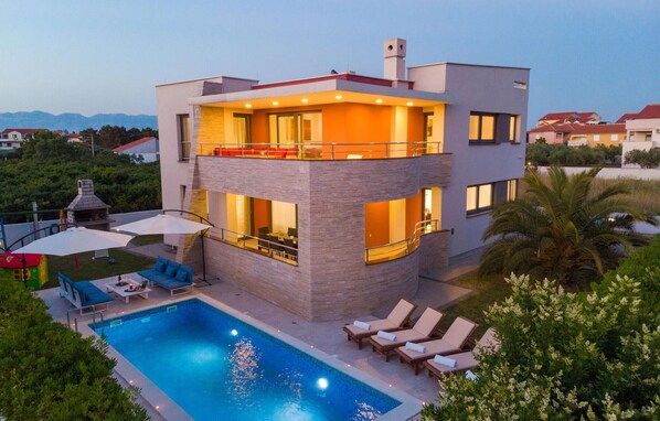 Beheizter Pool