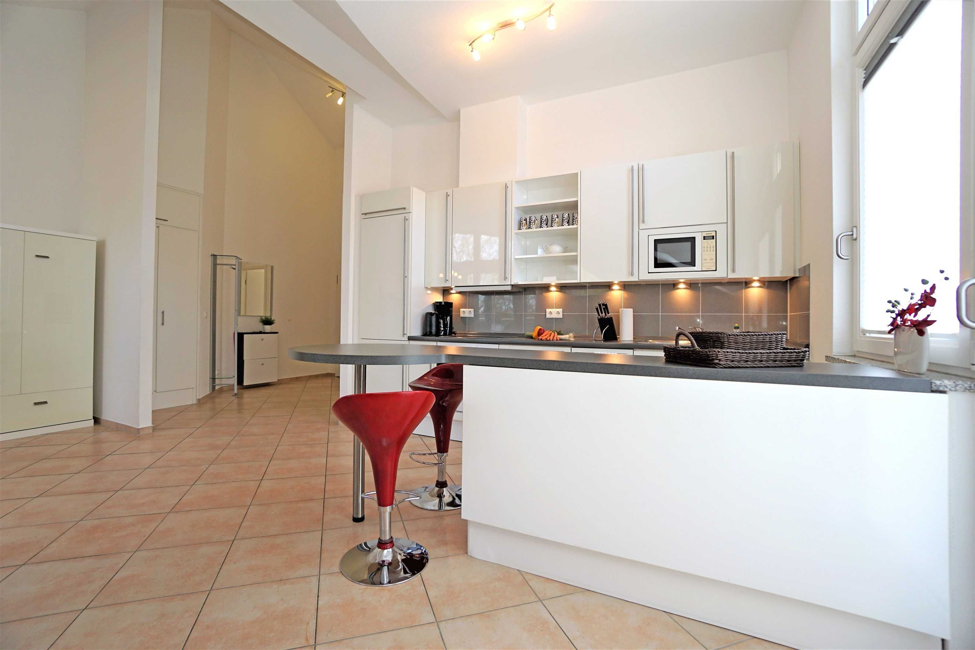 Réfrigérateur, micro-ondes, four, lave-vaisselle