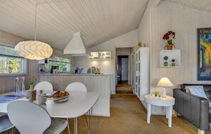 Dining - Awesome home in Blokhus with sauna (Blokhus)