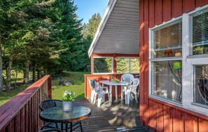 Outdoor dining - Stunning home in Blokhus with sauna (Blokhus)