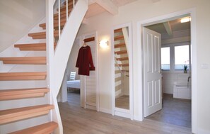 2 Schlafzimmer, Reisekinderbett, kostenloses WLAN, Bettwäsche