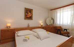 2 dormitorios, wifi gratis, ropa de cama