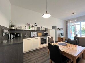 Fridge, oven, dishwasher