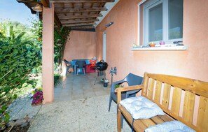 Outdoor dining - Amazing home in Cervione with swimming pool (Cervione)