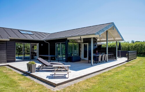 Pet friendly home in Hadsund with WiFi