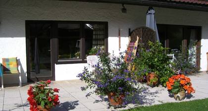 Ferienwohnung Hirschberg - Ferienwohnungen Haus Eva Hagn