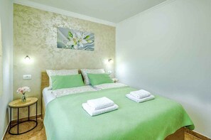 3 bedrooms, WiFi - Holiday apartment with balcony (Čižići)