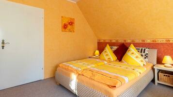 2 bedrooms, bed sheets