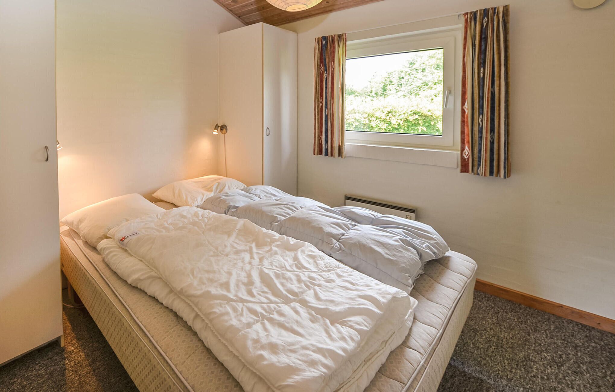4 bedrooms, travel crib, WiFi (free)
