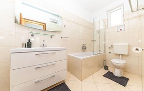 Bathtub