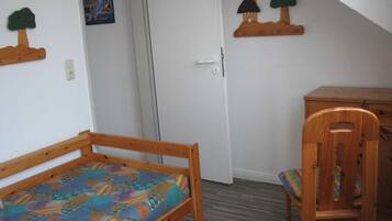 2 Schlafzimmer, Bügeleisen/Bügelbrett, Reisekinderbett, WLAN