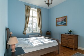 3 Schlafzimmer, Reisekinderbett, WLAN, Bettwäsche