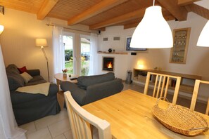 Fernseher, Kamin