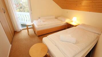 2 室のベッドルーム、セーフティボックス (室内)、旅行用ベビーベッド、WiFi