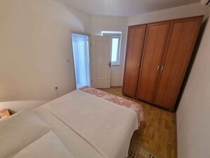 1 bedroom, WiFi