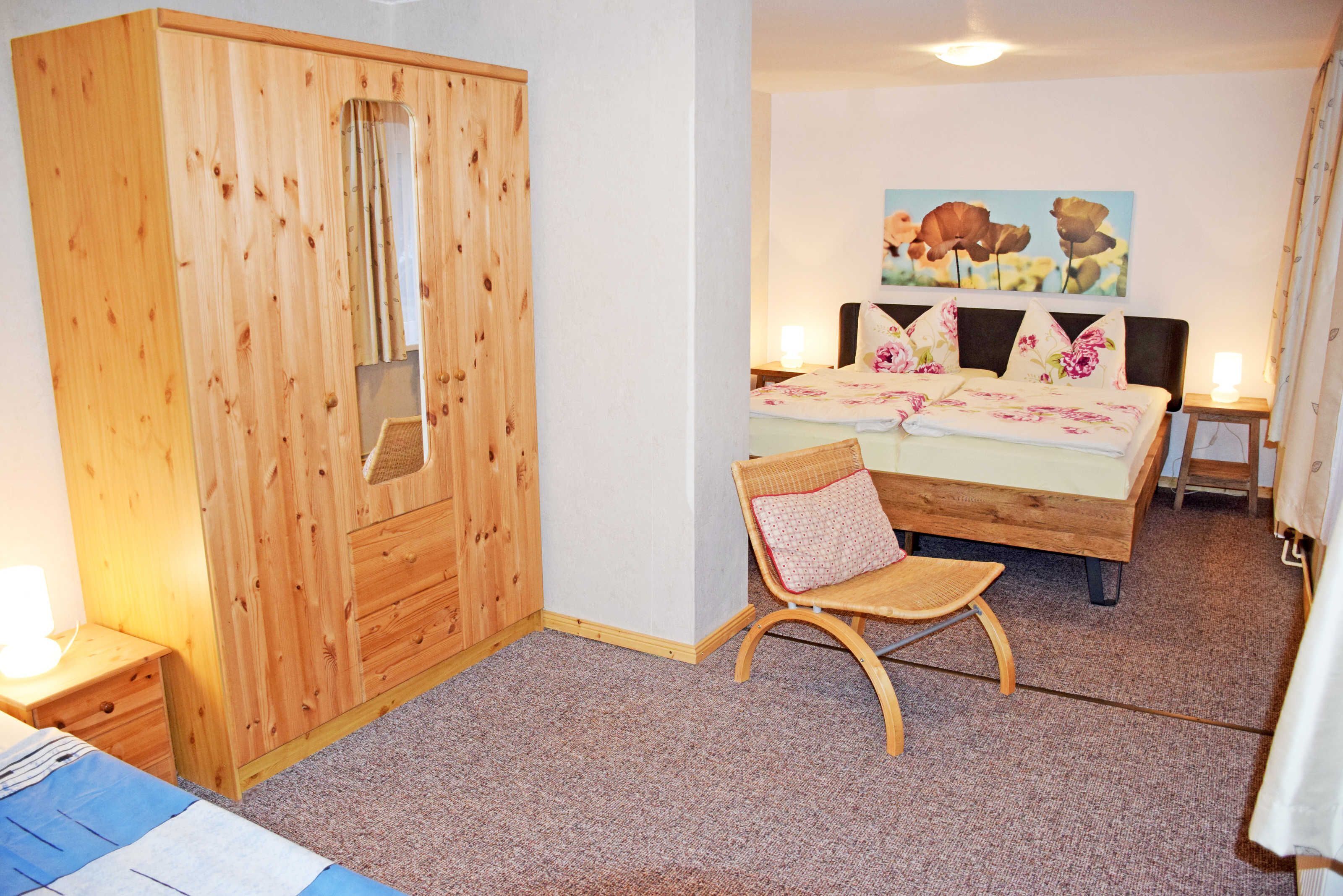 2 slaapkamers, reisbedje, wifi, beddengoed