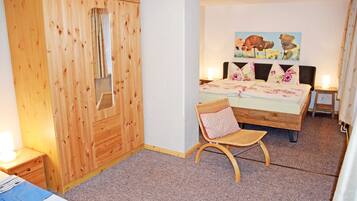 2 slaapkamers, reisbedje, wifi, beddengoed