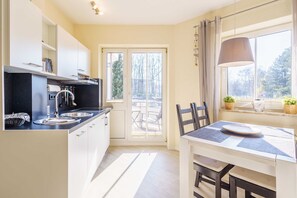 Fridge, microwave, dishwasher, highchair