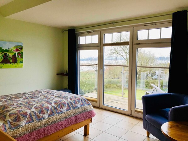 4 bedrooms, in-room safe, iron/ironing board, travel crib