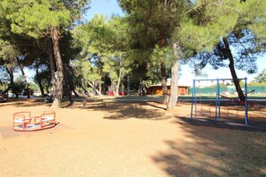 Children's area - Holiday apartment with terrace (Novigrad)