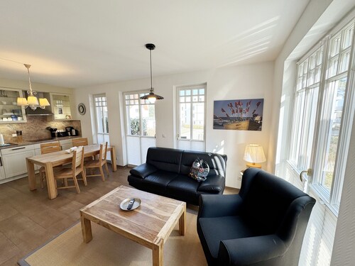 Apartment 02 with fireplace & terrace - A: Haus Strandkiefer - close to the beach
