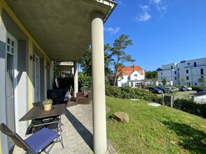 Unclassified image, 5 of 31, button