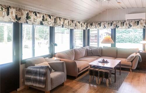 2 bedroom stunning home in örkelljunga
