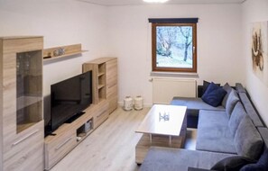 TV, DVD player