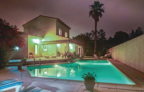 Amazing home in Milhaud with WiFi