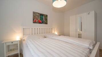 3 Schlafzimmer, Reisekinderbett, WLAN