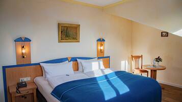 1 chambre, bureau, draps fournis