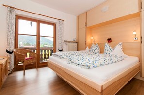 1 slaapkamer, een kluis op de kamer, beddengoed